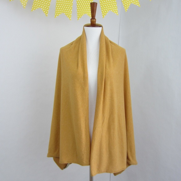 The Cover in Mustard - Multipurpose Cardigan Wrap - Picture 5 of 6